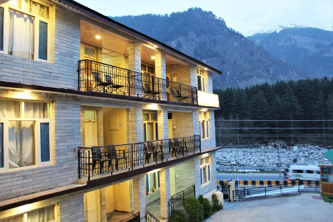 Hotel New Royal Manāli Exteriör bild