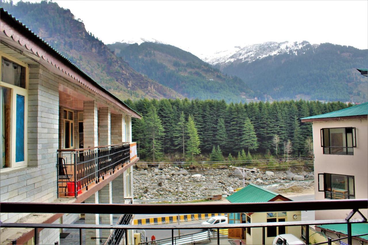 Hotel New Royal Manāli Exteriör bild